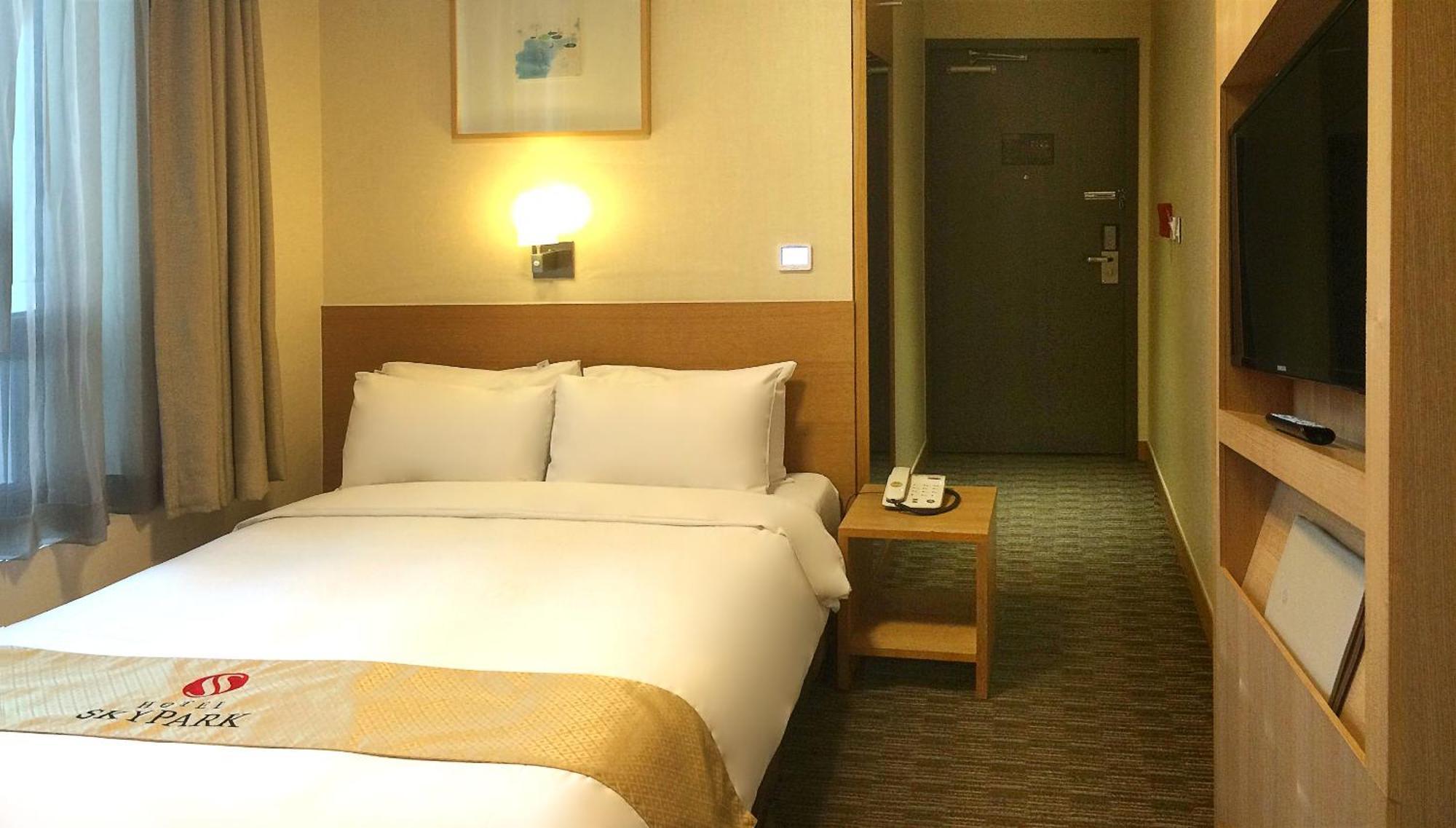 Hotel Skypark Central Myeongdong Seoel Kamer foto