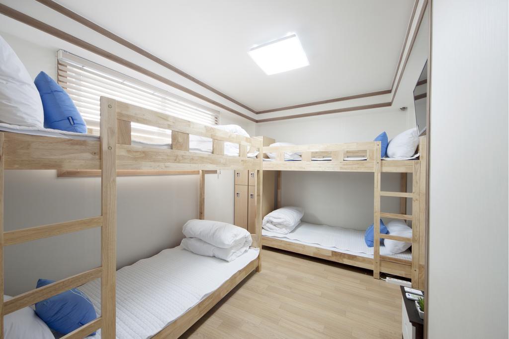 Hotel Skypark Central Myeongdong Seoel Buitenkant foto