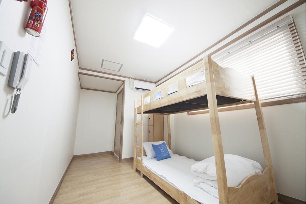 Hotel Skypark Central Myeongdong Seoel Buitenkant foto