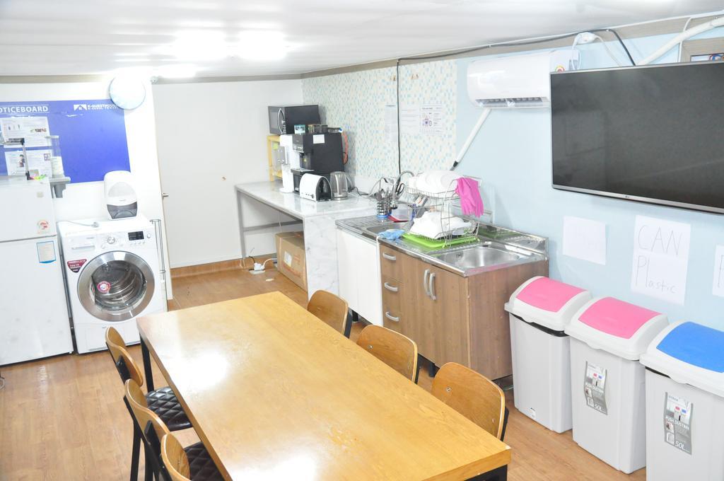 Hotel Skypark Central Myeongdong Seoel Buitenkant foto